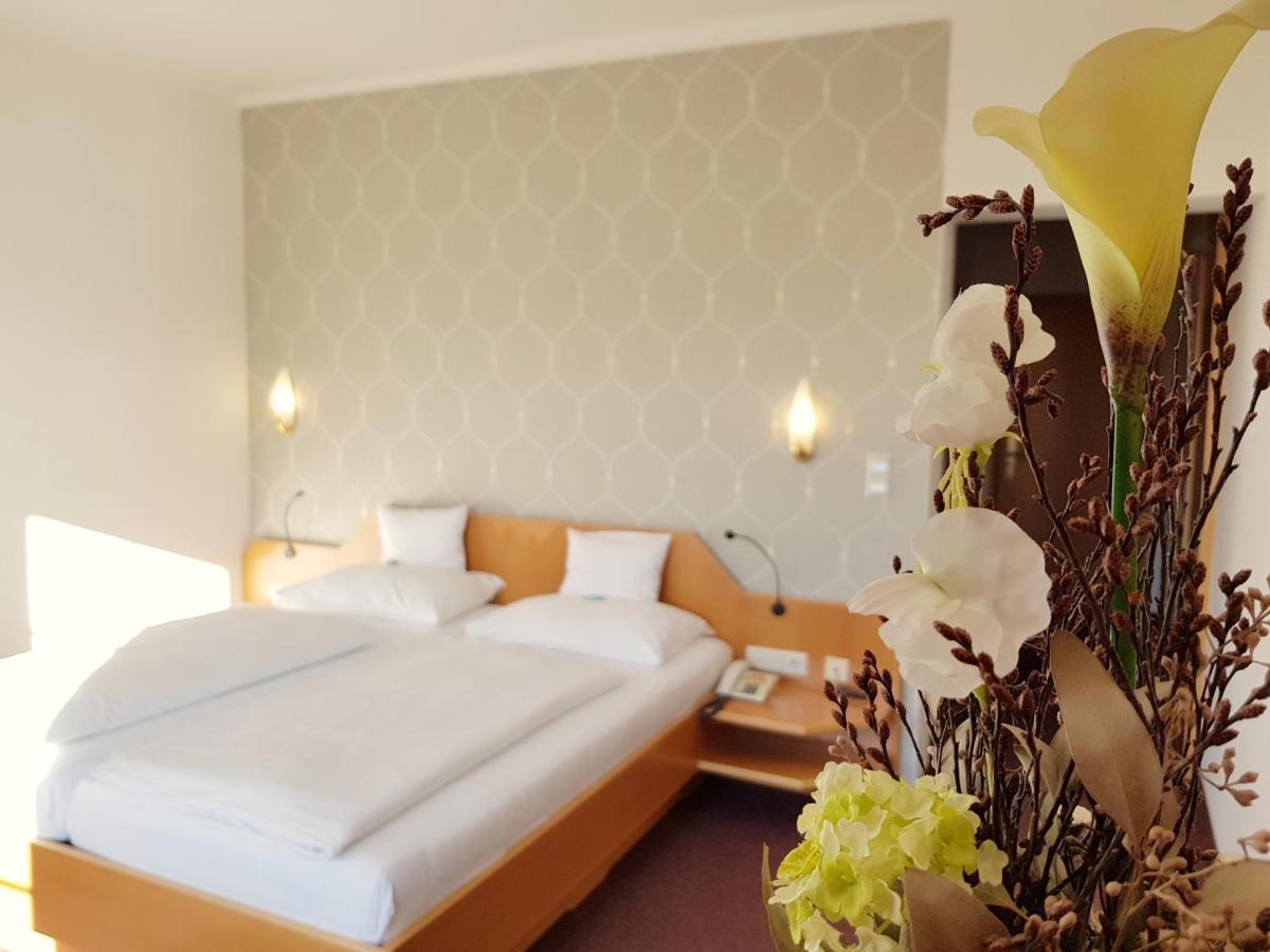 Hotel-Restaurant Teuschler-Mogg Bad Waltersdorf Inklusiv Genusscard Εξωτερικό φωτογραφία