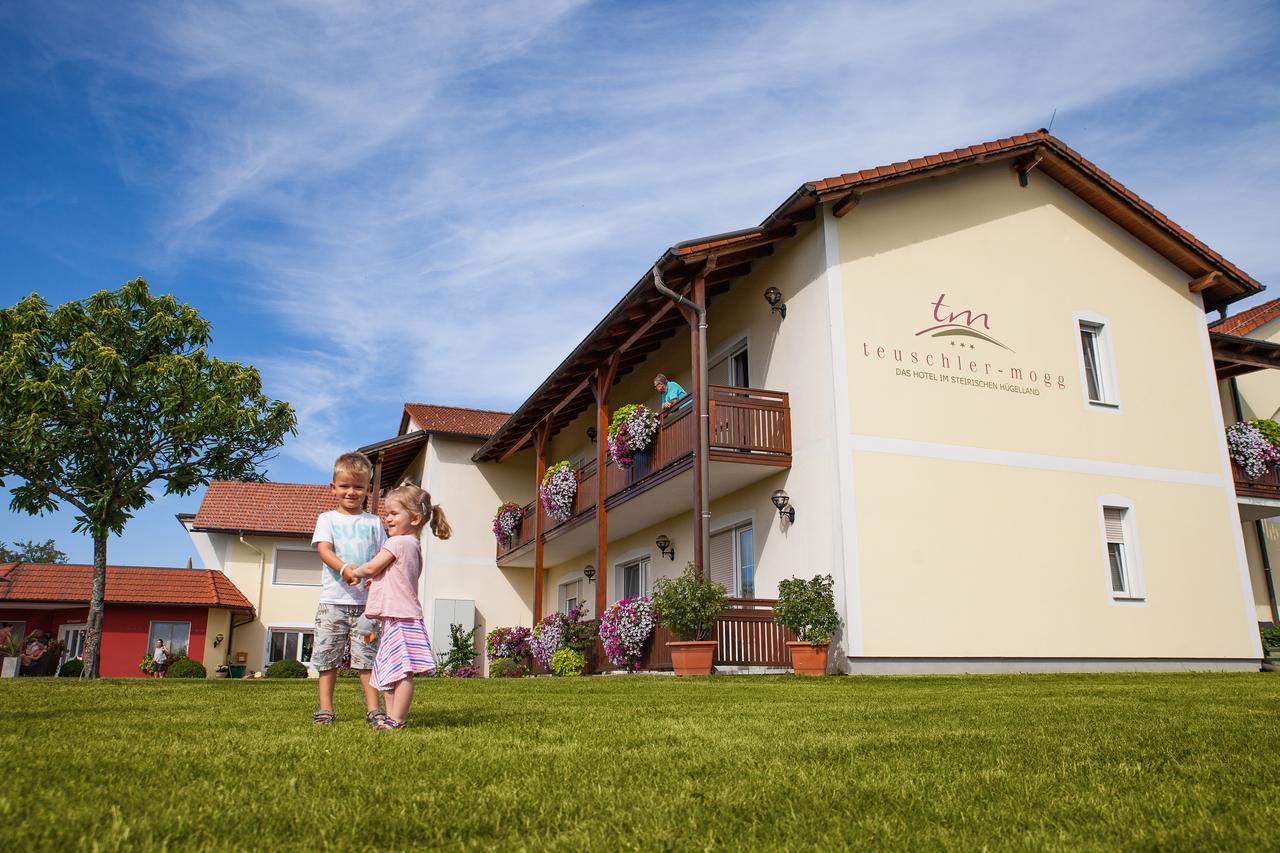 Hotel-Restaurant Teuschler-Mogg Bad Waltersdorf Inklusiv Genusscard Εξωτερικό φωτογραφία