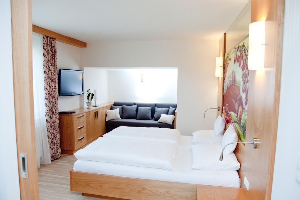 Hotel-Restaurant Teuschler-Mogg Bad Waltersdorf Inklusiv Genusscard Δωμάτιο φωτογραφία