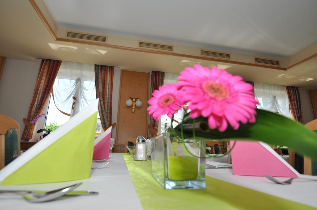 Hotel-Restaurant Teuschler-Mogg Bad Waltersdorf Inklusiv Genusscard Εξωτερικό φωτογραφία